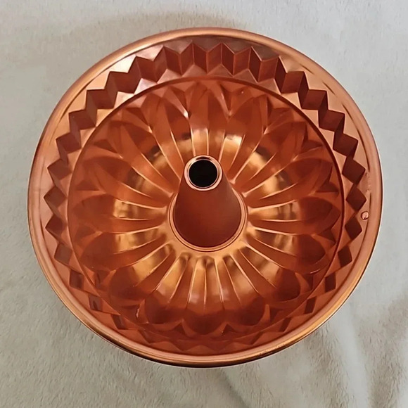 VINTAGE MOLD - Picture 7 of 11